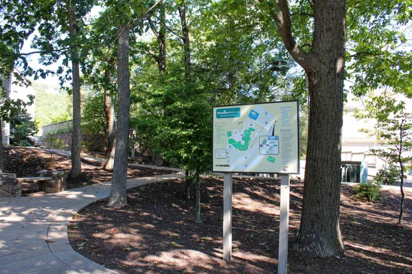 $689,900 | 781 Devils Knob Loop, Roseland, VA 22967