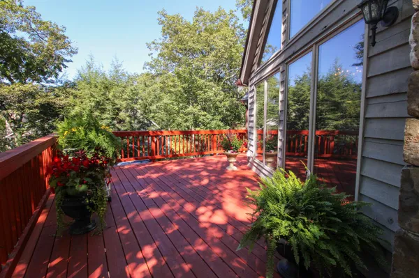 $689,900 | 781 Devils Knob Loop, Roseland, VA 22967