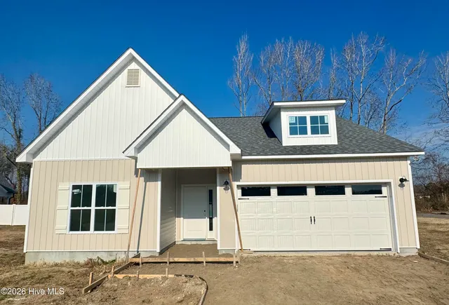 $306,500 | 333 Mangrove Court, Ayden, NC 28513