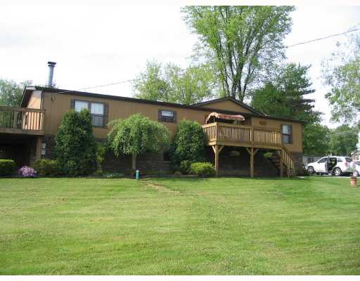 230 Seanor Road Irwin, PA 15642 - Photo 1 of 7 Exterior Front.