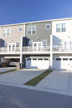 $371,990 | 170 Yorkshire Drive, Unit 8, Moncks Corner, SC 29461