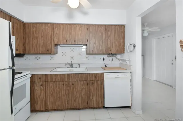 $699,000 | 1027 Southeast Osceola Street, Stuart, FL 34996