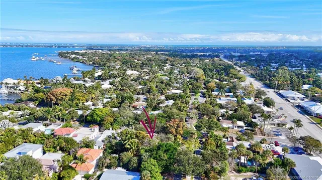 $729,000 | 1027 Southeast Osceola Street, Stuart, FL 34996