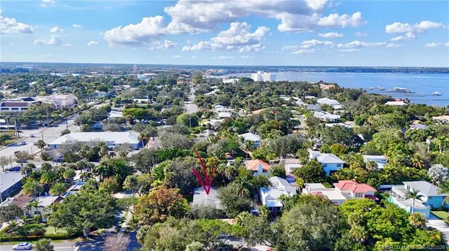 $699,000 | 1027 Southeast Osceola Street, Stuart, FL 34996