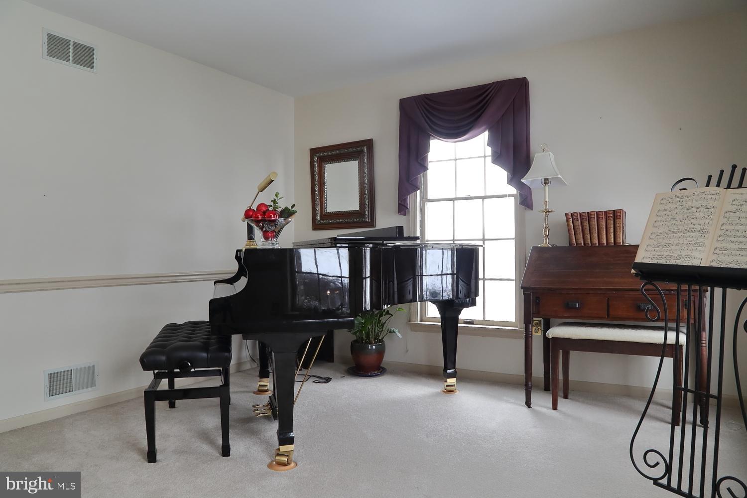1018 Clay Road Lititz, PA 17543 - Photo 16 of 27
