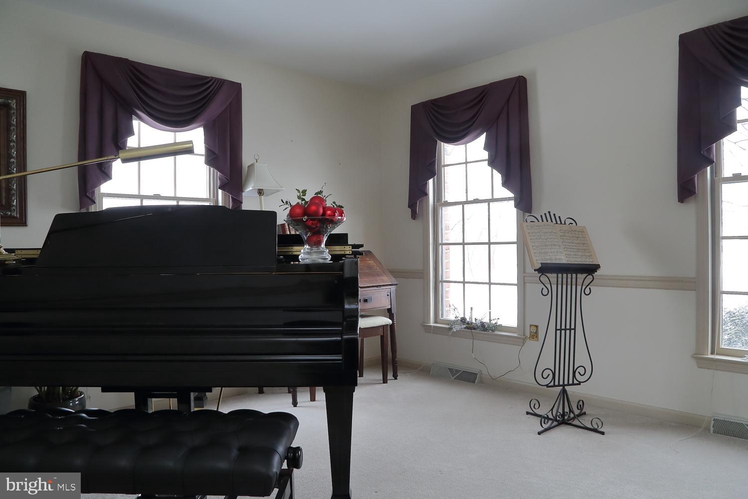 1018 Clay Road Lititz, PA 17543 - Photo 17 of 27