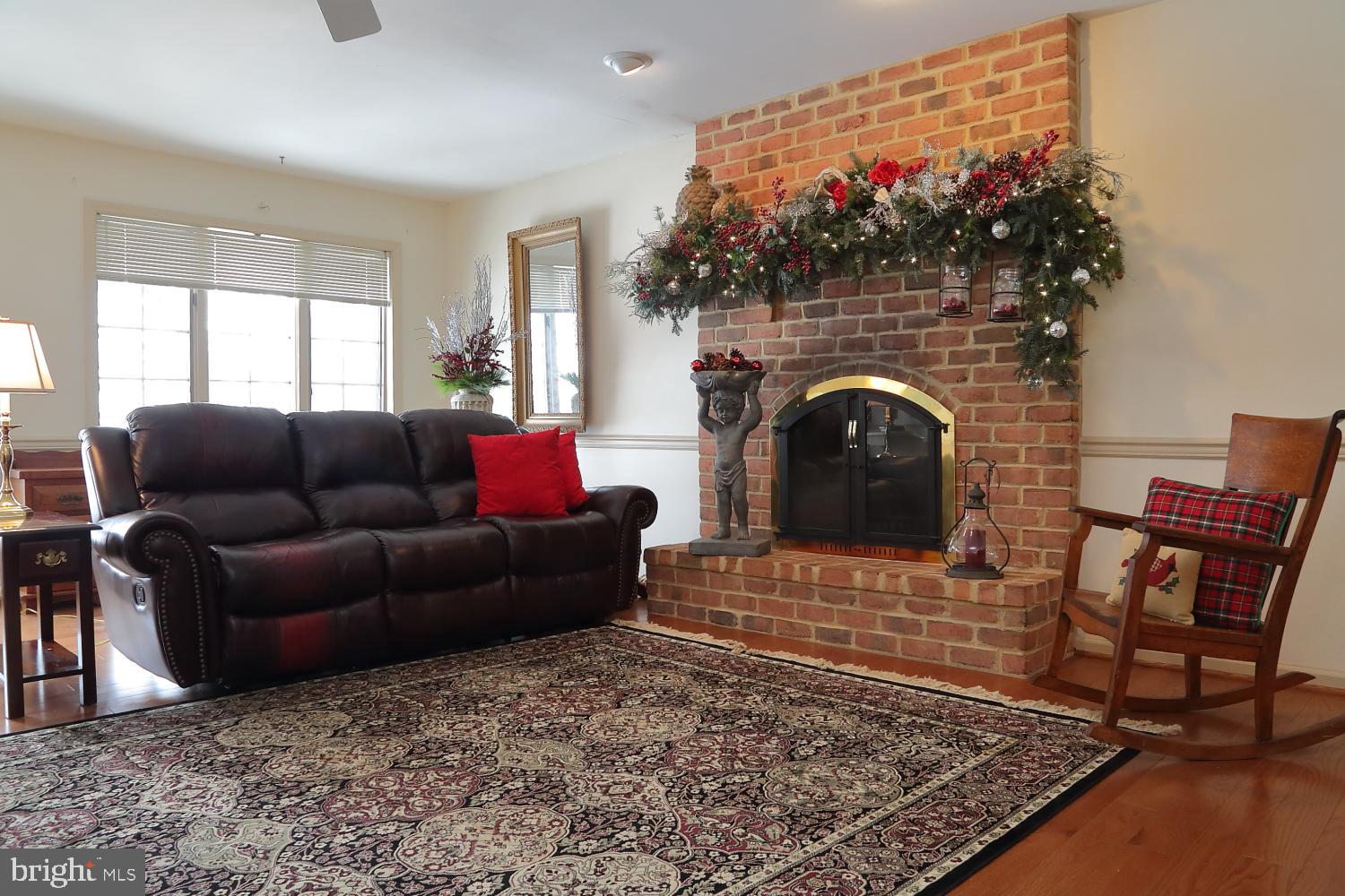 1018 Clay Road Lititz, PA 17543 - Photo 4 of 27
