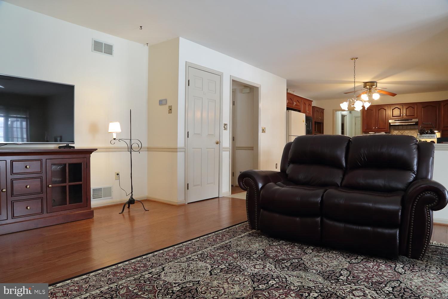1018 Clay Road Lititz, PA 17543 - Photo 5 of 27