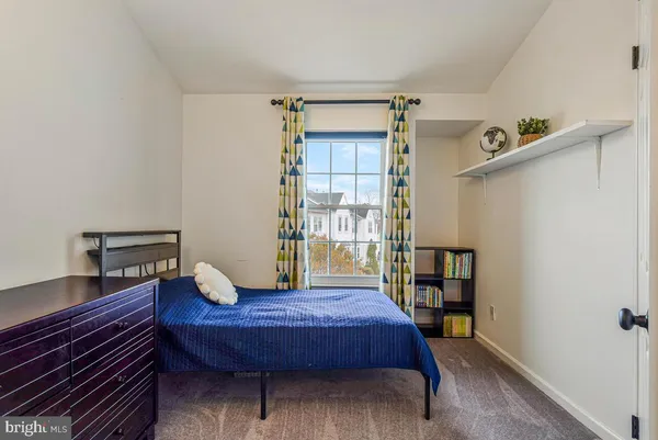 $649,900 | 6819 Signature Circle, Alexandria, VA 22310