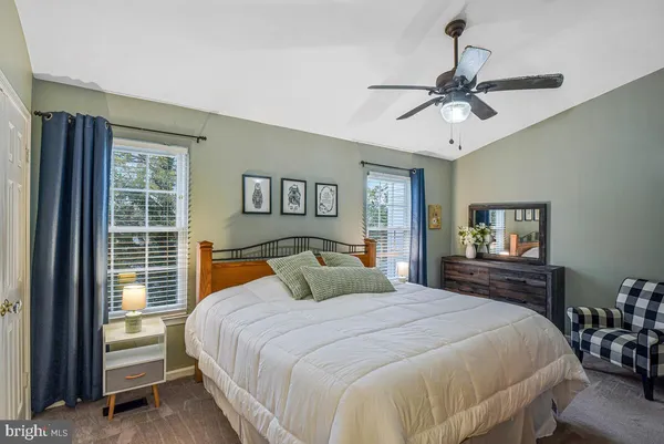 $649,900 | 6819 Signature Circle, Alexandria, VA 22310