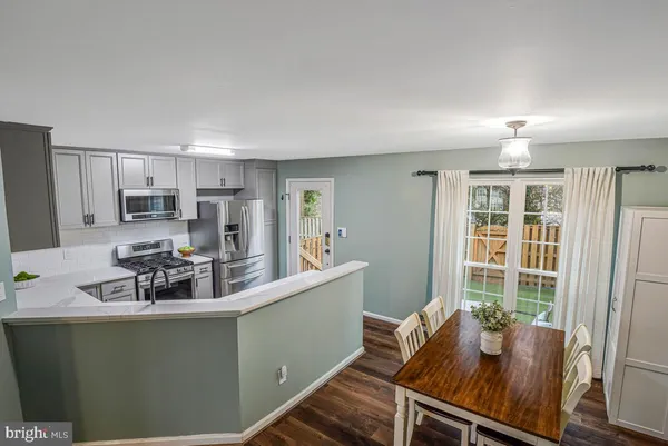 $649,900 | 6819 Signature Circle, Alexandria, VA 22310