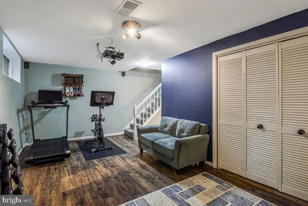 $649,900 | 6819 Signature Circle, Alexandria, VA 22310