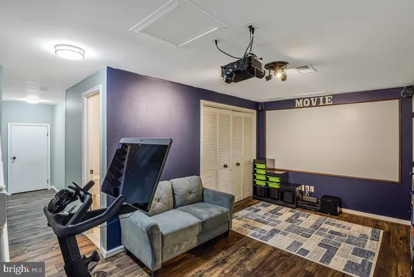 $649,900 | 6819 Signature Circle, Alexandria, VA 22310