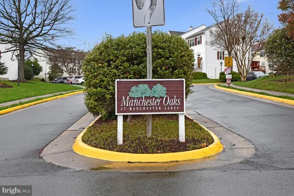 $649,900 | 6819 Signature Circle, Alexandria, VA 22310