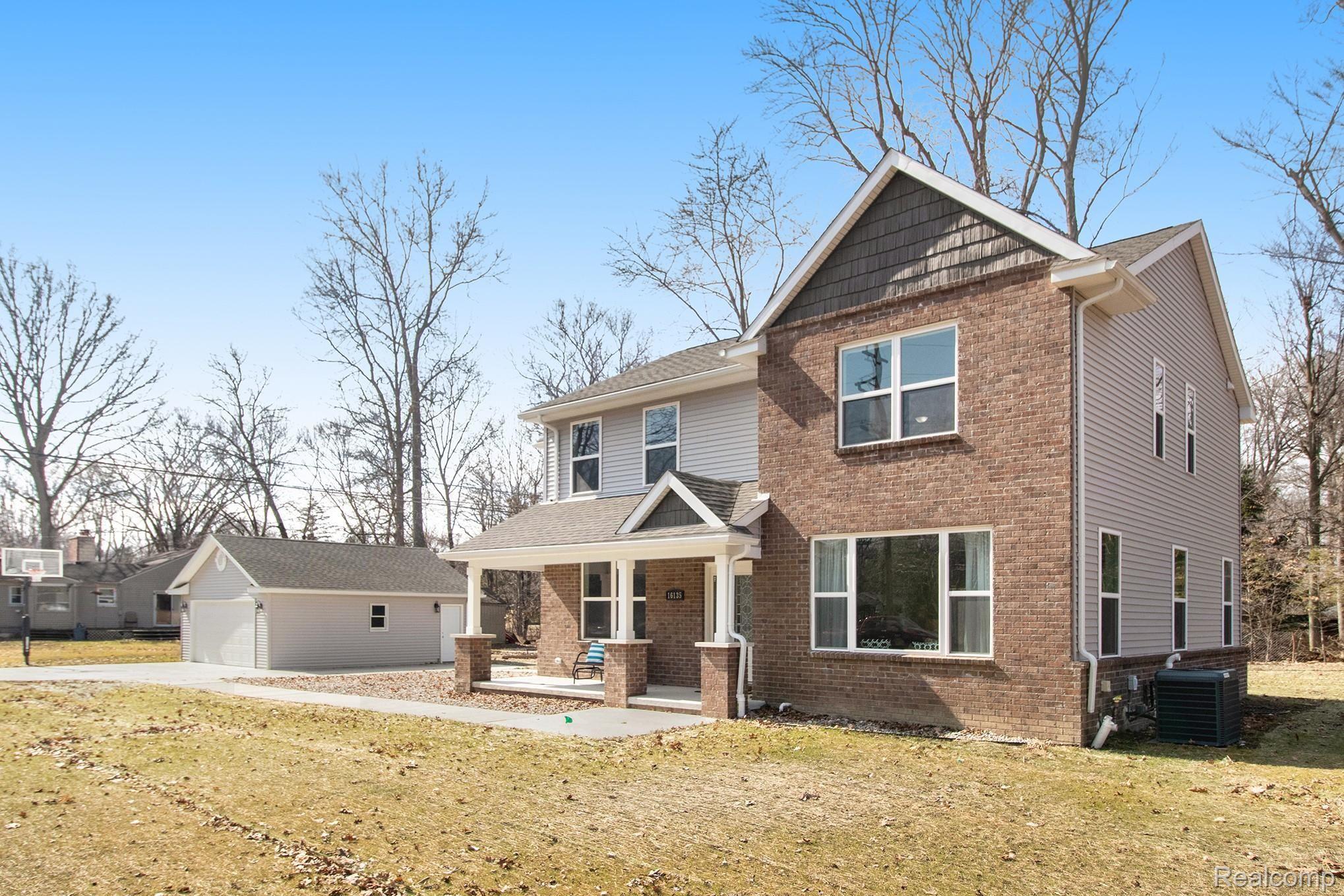 16135 Henry Ruff Road Livonia, MI 48154 - Photo 3 of 38 16135 Henry Ruff (3).jpg