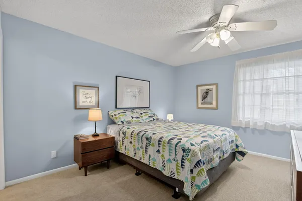 $98,500 | 74 Burgundy B, Delray Beach, FL 33484
