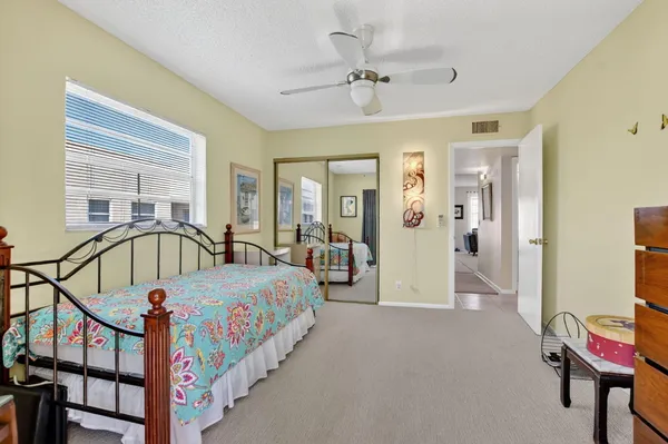 $98,500 | 74 Burgundy B, Delray Beach, FL 33484