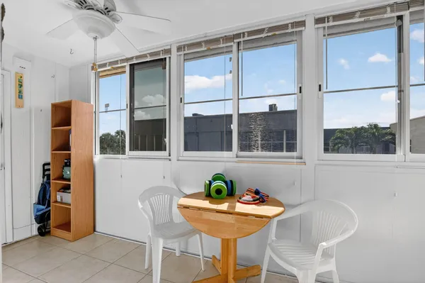 $98,500 | 74 Burgundy B, Delray Beach, FL 33484
