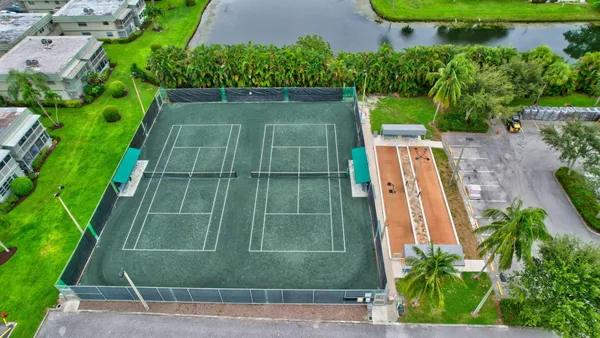 $98,500 | 74 Burgundy B, Delray Beach, FL 33484