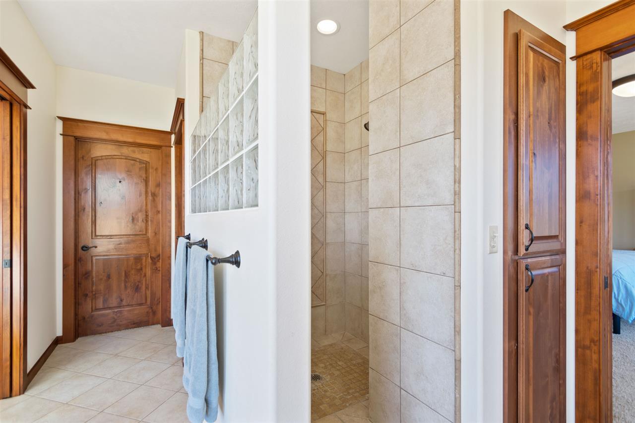 13216 North Peone Road Mead, WA 99021 - Photo 12 of 20
