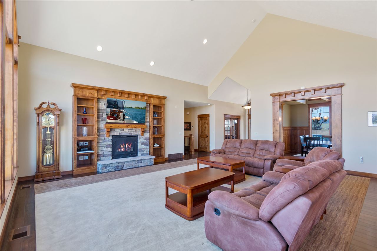 13216 North Peone Road Mead, WA 99021 - Photo 4 of 20