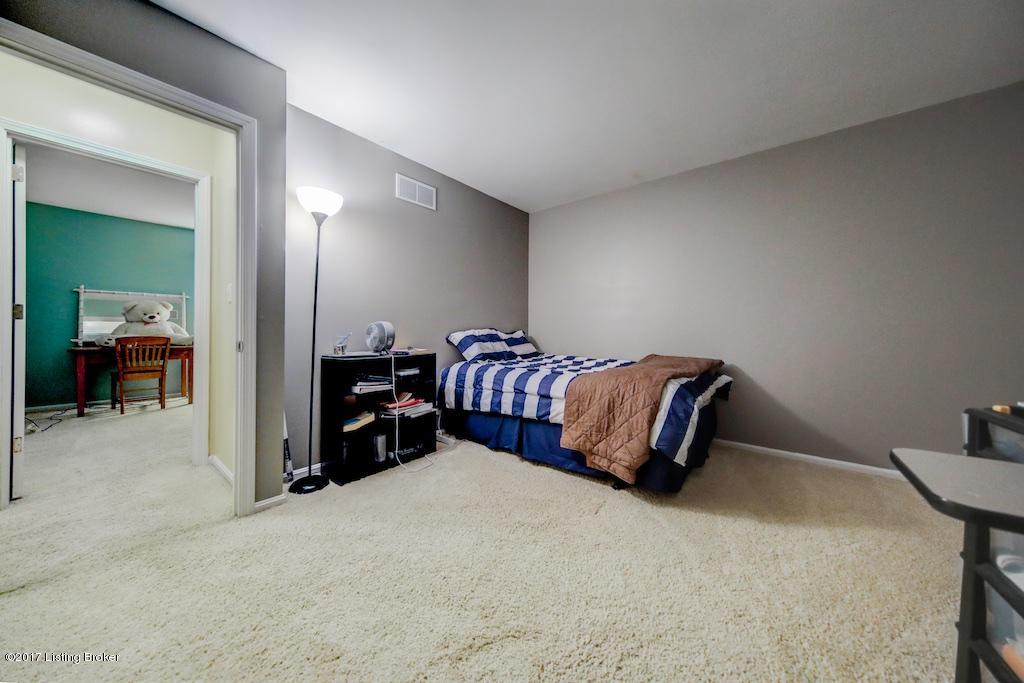901 Farmingham Road Louisville, KY 40243 - Photo 26 of 29 901 Farminham Rd 10601