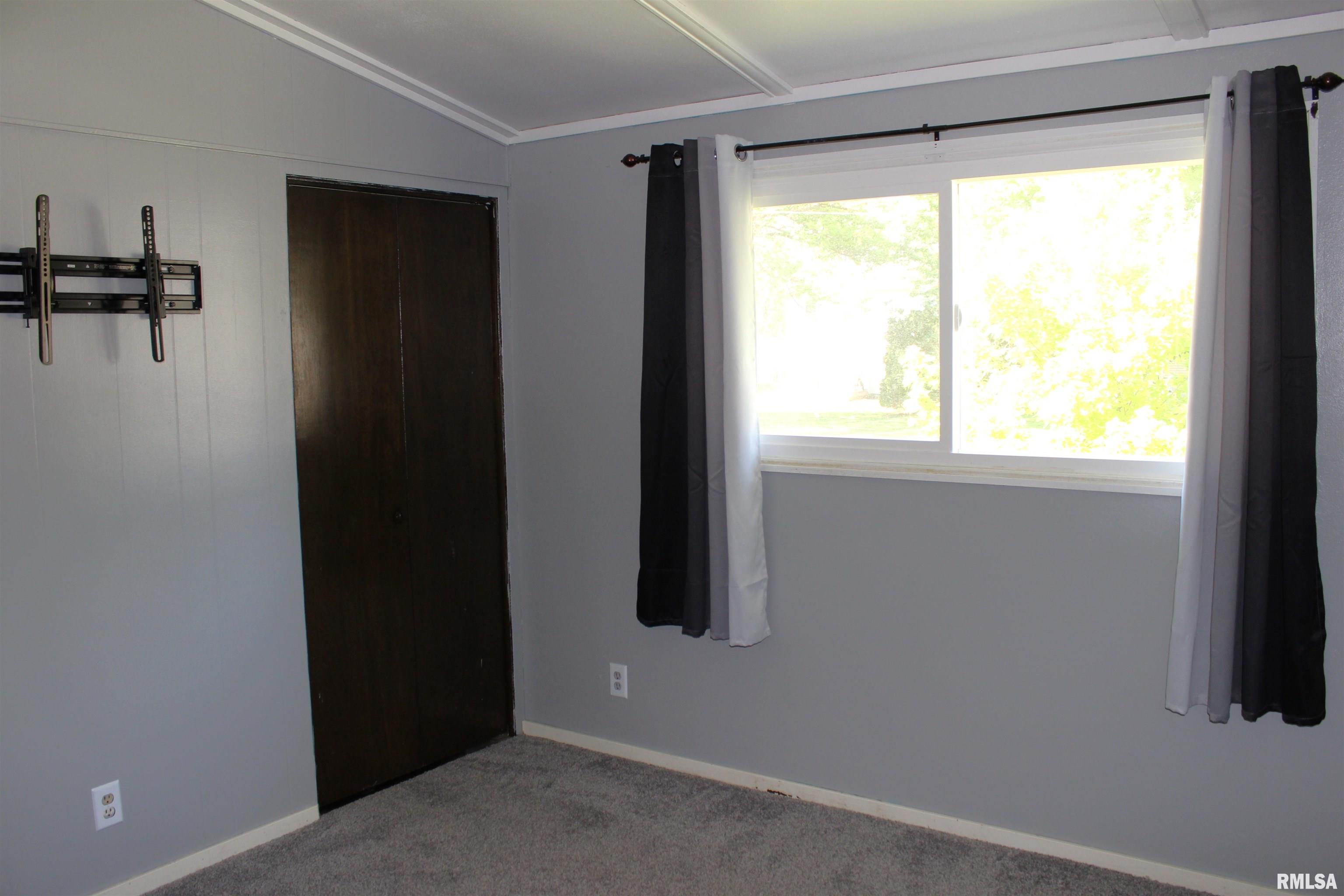 214 West B Street Alpha, IL 61413 - Photo 14 of 24 Gallery Image 14