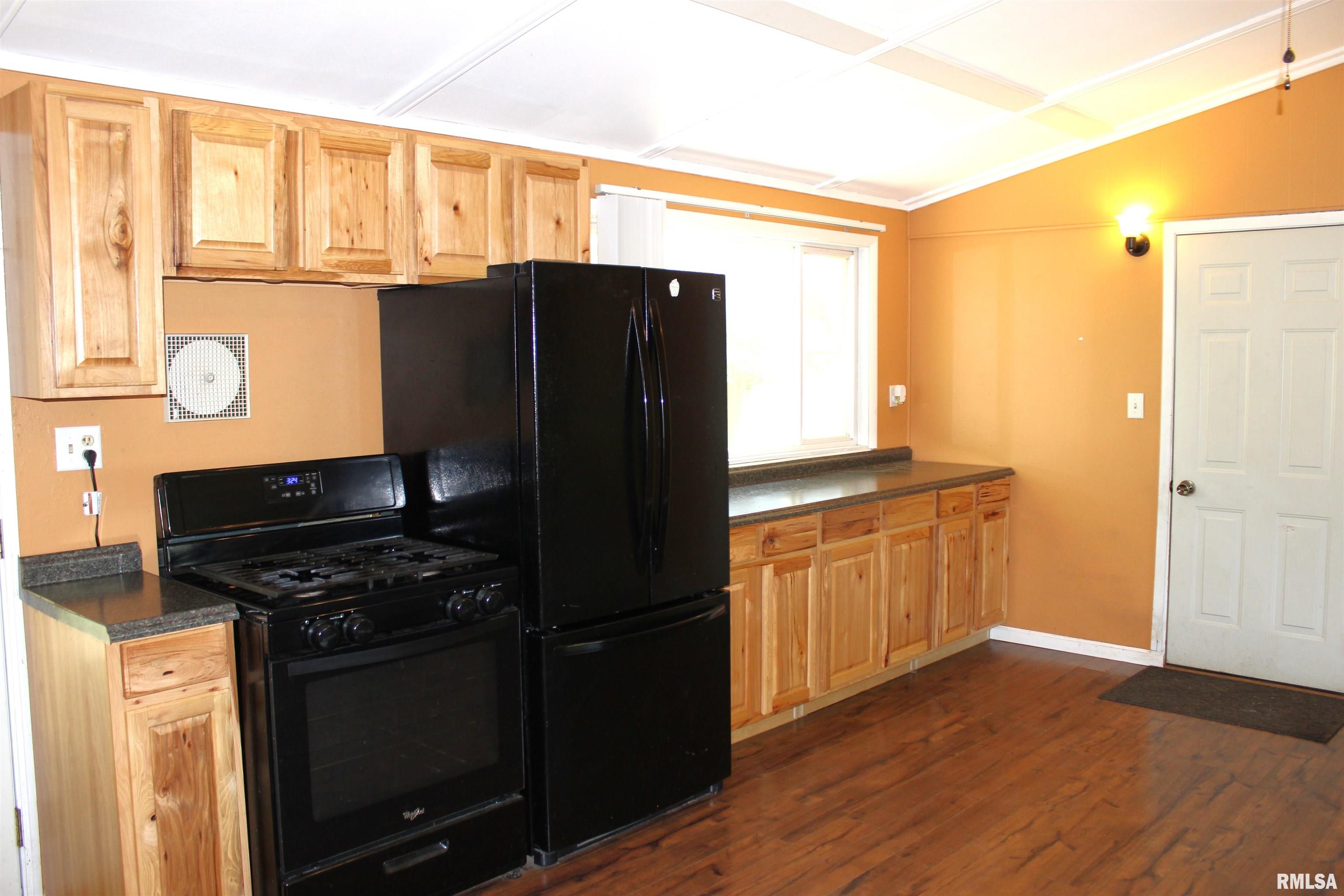 214 West B Street Alpha, IL 61413 - Photo 10 of 24 Gallery Image 10