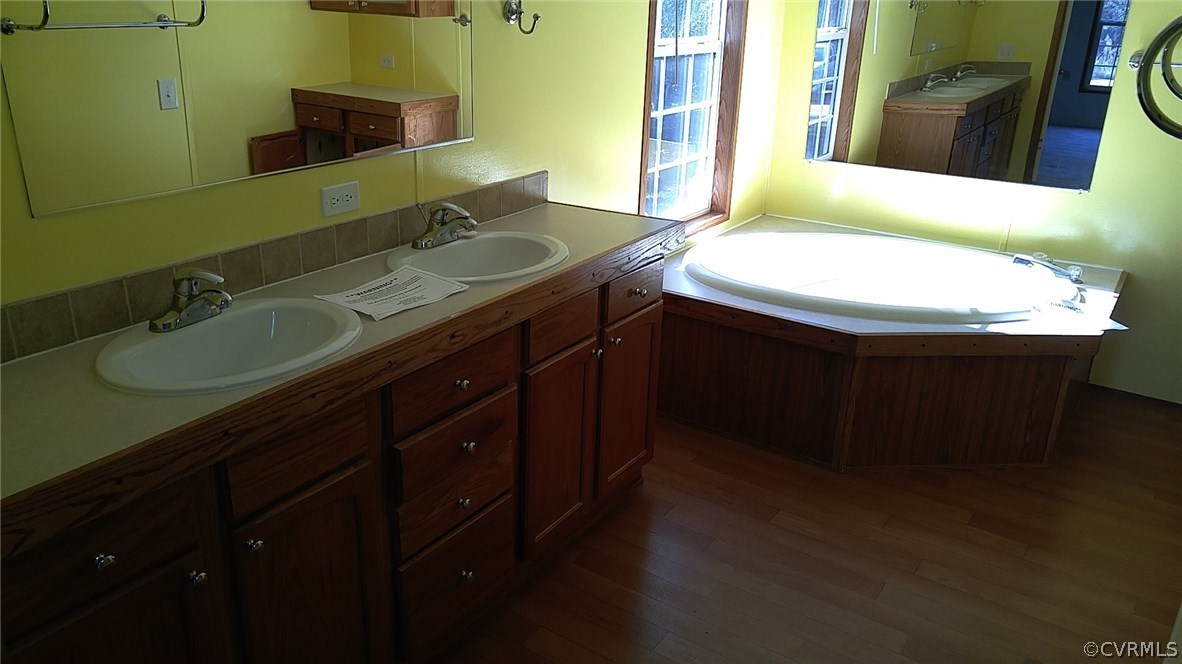 2561 Bagby Road Bumpass, VA 23024 - Photo 11 of 15 Bathroom