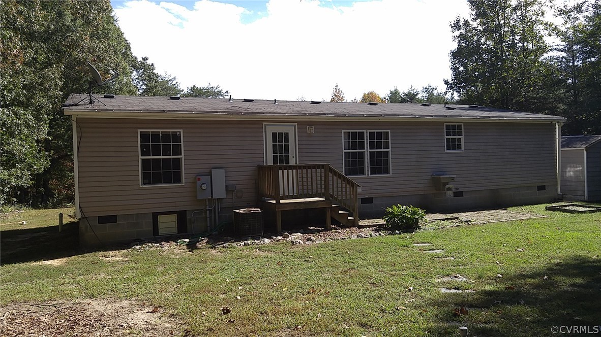 2561 Bagby Road Bumpass, VA 23024 - Photo 2 of 15 Exterior Back