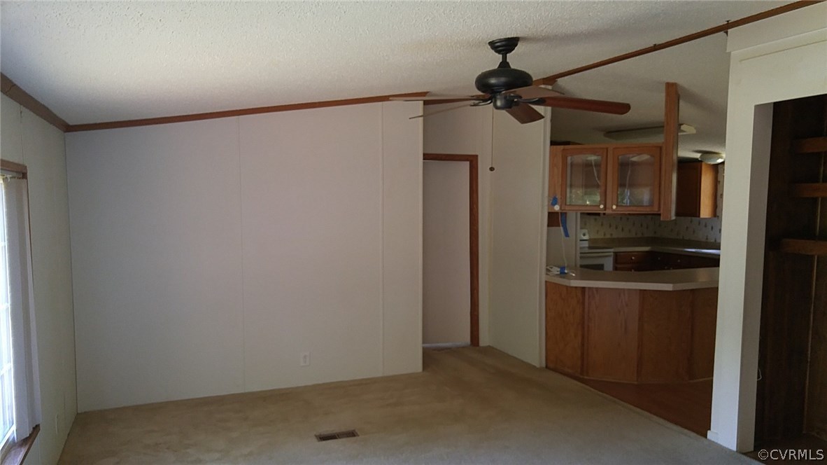 2561 Bagby Road Bumpass, VA 23024 - Photo 3 of 15 Living Room