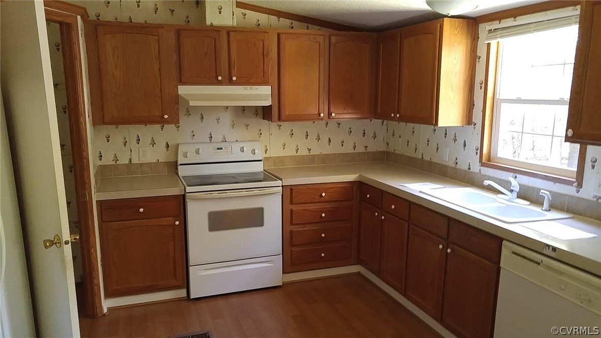 2561 Bagby Road Bumpass, VA 23024 - Photo 6 of 15 Kitchen