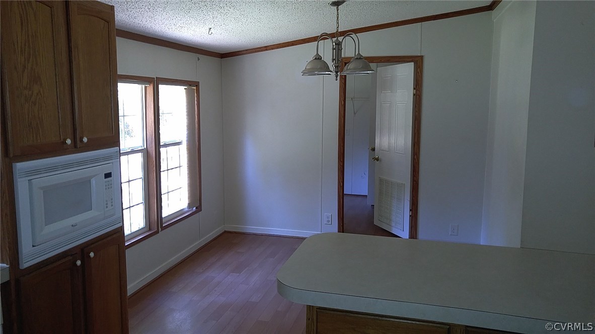 2561 Bagby Road Bumpass, VA 23024 - Photo 7 of 15 Dining Area