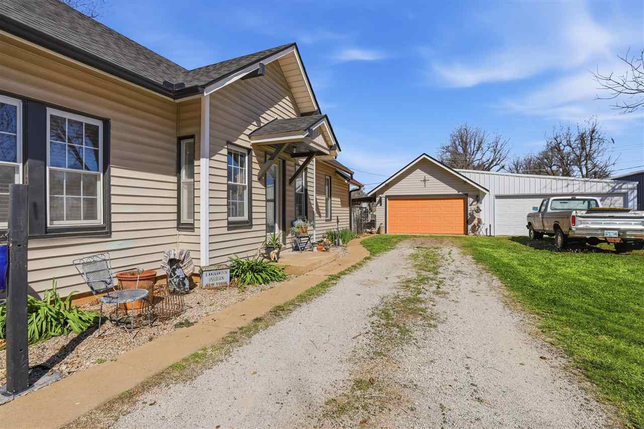 809 Locust Street Perry, OK 73077 - Photo 38 of 42 Gallery Image 38
