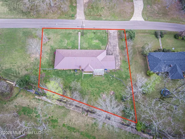 $259,900 | 306 East Court Avenue, Mendenhall, MS 39114