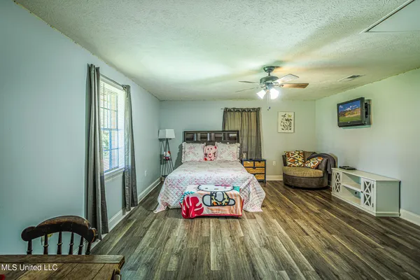 $259,900 | 306 East Court Avenue, Mendenhall, MS 39114