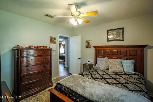 $272,400 | 306 East Court Avenue, Mendenhall, MS 39114