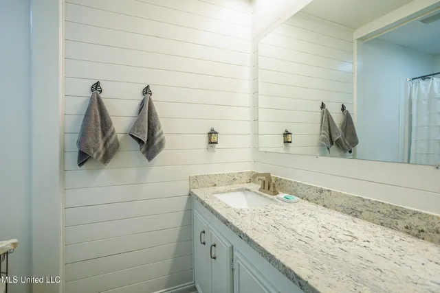 $272,400 | 306 East Court Avenue, Mendenhall, MS 39114