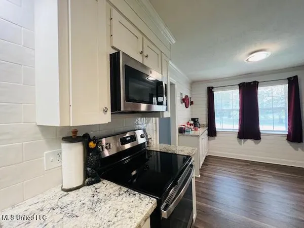 $259,900 | 306 East Court Avenue, Mendenhall, MS 39114