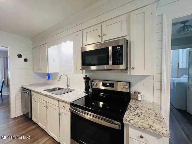 $272,400 | 306 East Court Avenue, Mendenhall, MS 39114