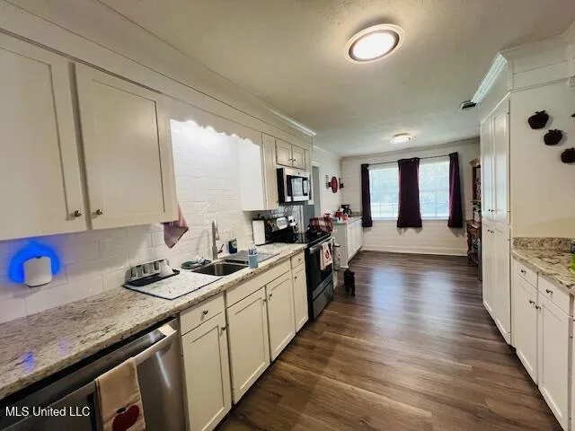 $272,400 | 306 East Court Avenue, Mendenhall, MS 39114