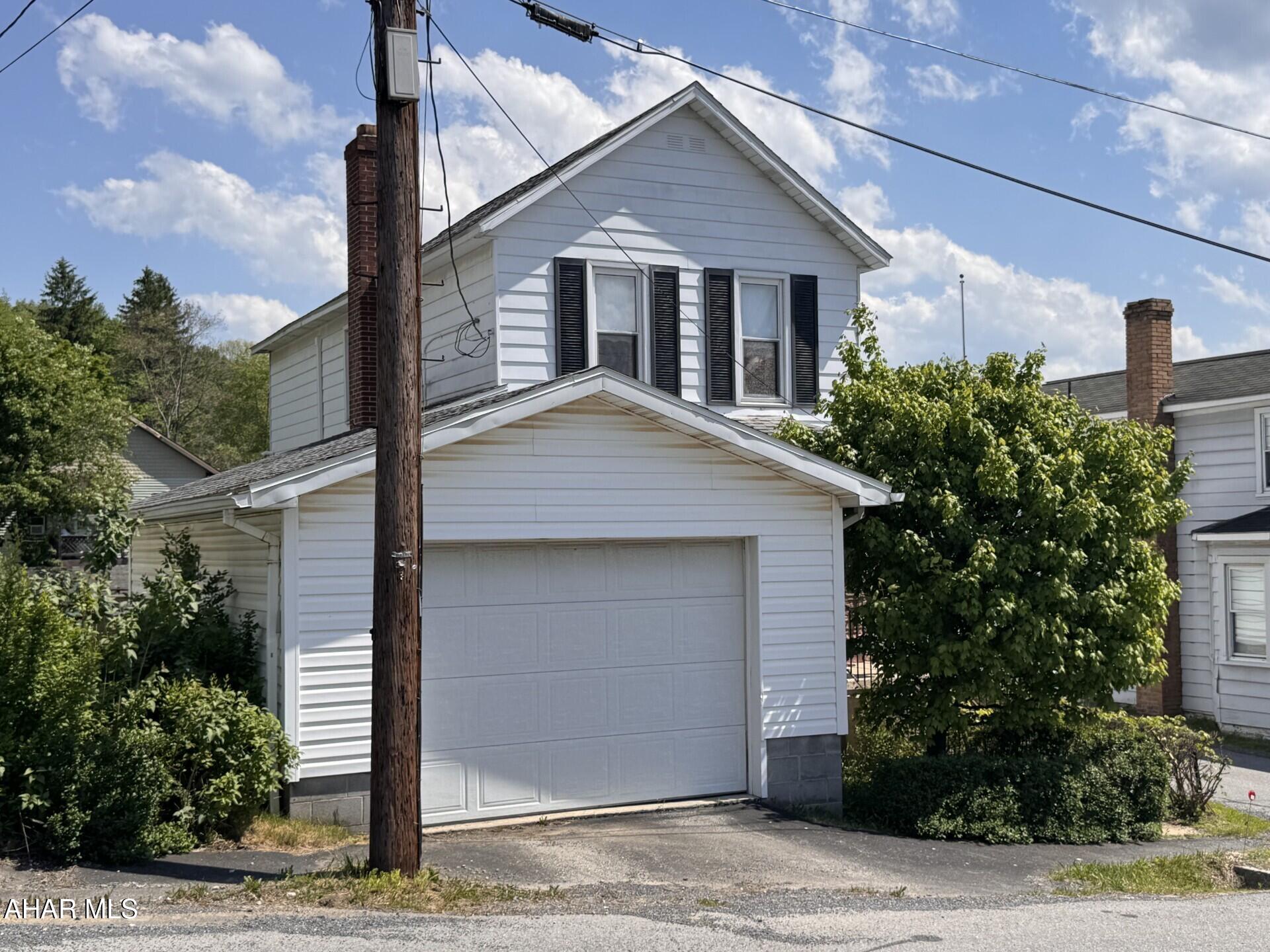 139 Reed Street Elmora, PA 15737 - Photo 2 of 21 2