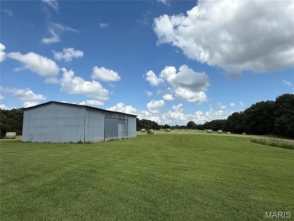 $550,000 | 17351 Hwy Nn, Bowling Green, MO 63334