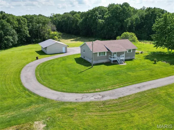 $550,000 | 17351 Hwy Nn, Bowling Green, MO 63334