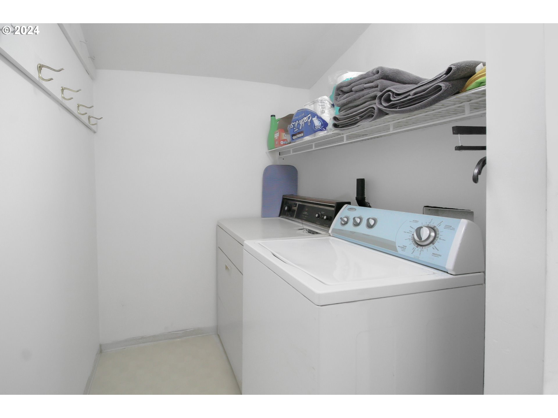 20239 Northwest Pihl Road Banks, OR 97106 - Photo 16 of 35 a utility room with dryer and washer