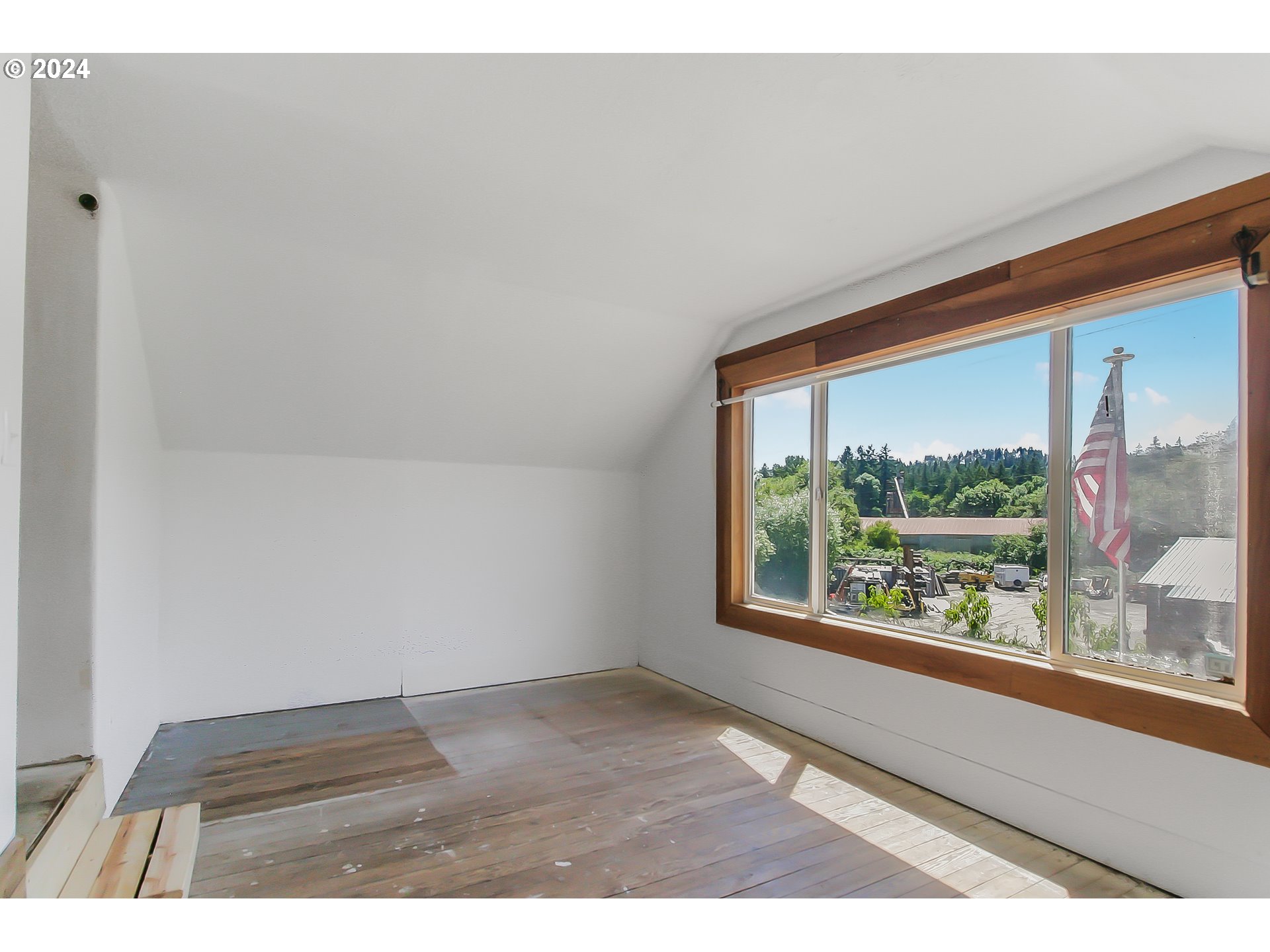 20239 Northwest Pihl Road Banks, OR 97106 - Photo 21 of 35 a view of an empty room and window
