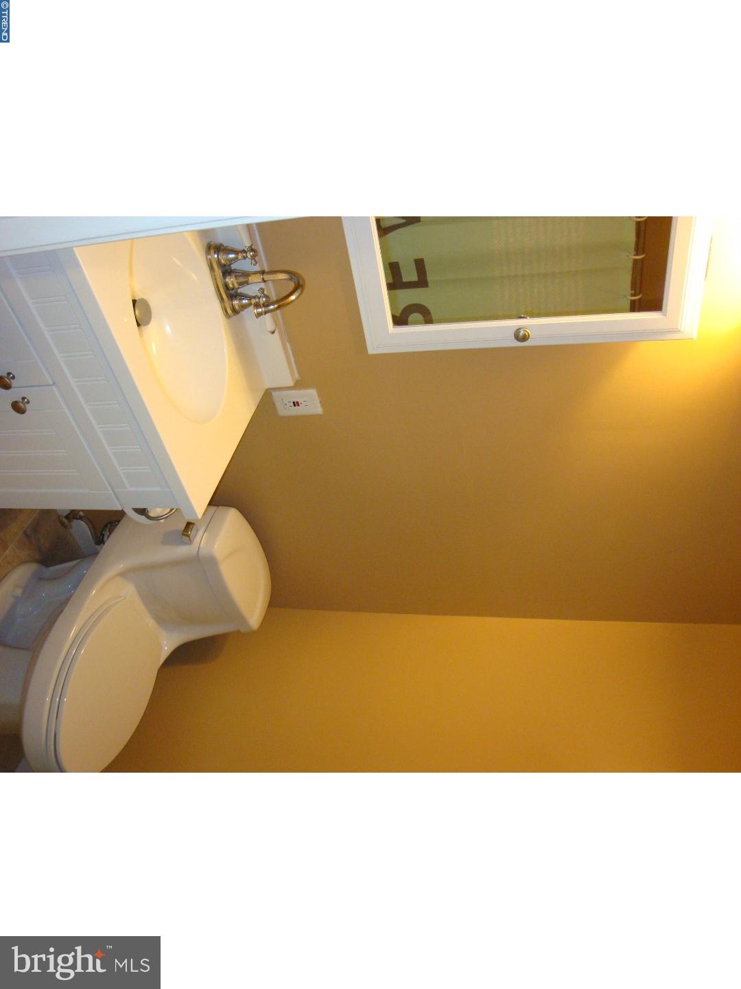 10830 East Keswick Road Philadelphia, PA 19154 - Photo 15 of 21 Bathroom