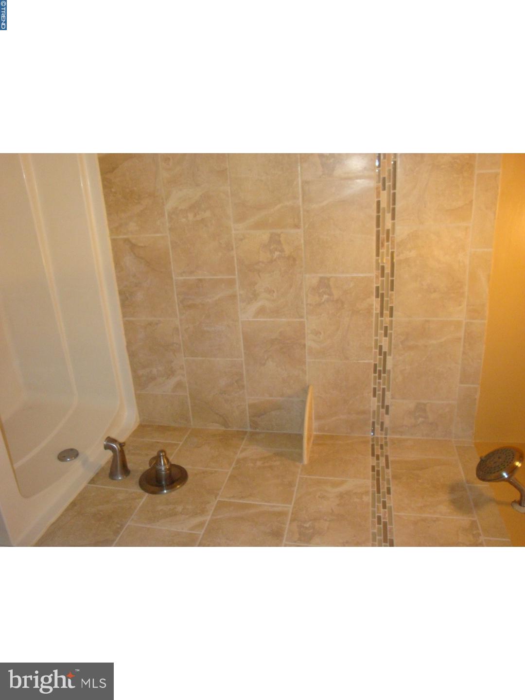 10830 East Keswick Road Philadelphia, PA 19154 - Photo 16 of 21 Bathroom