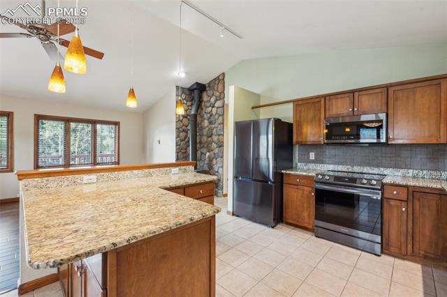 10760 Hardy Road Colorado Springs, CO 80908 - Photo 15 of 42 Gallery Image 15