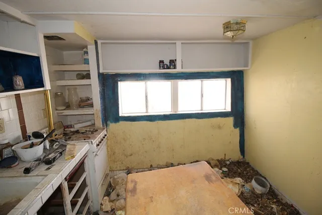 a view of a water fountain and a fountain